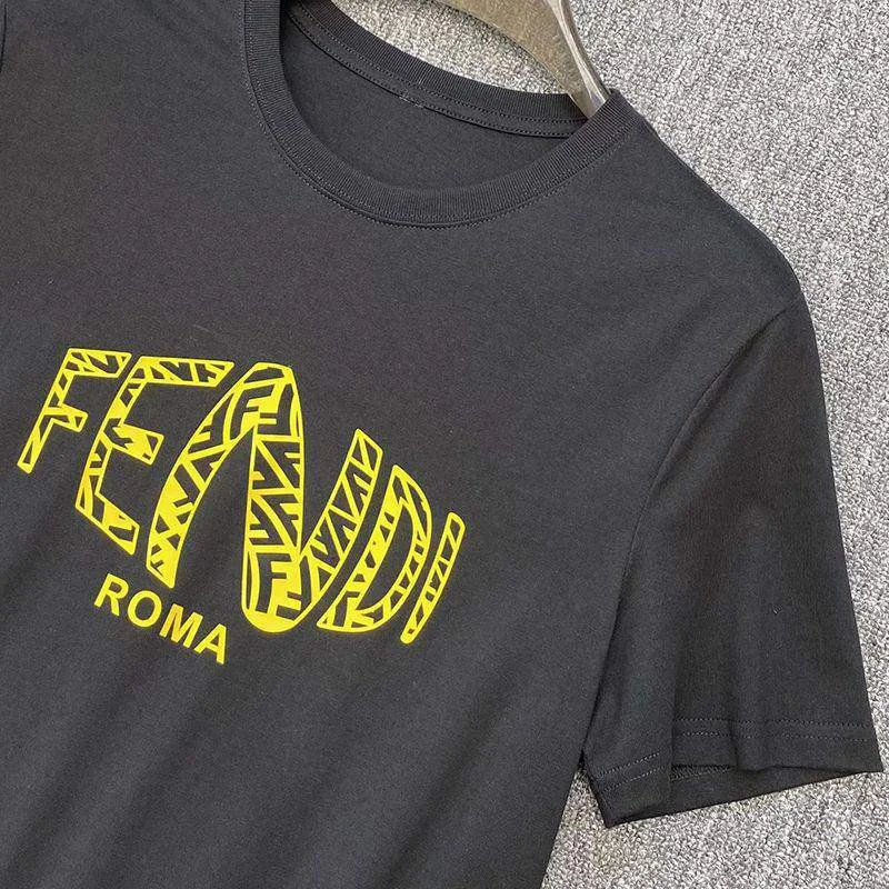 最安値挑戦 フェンディ ROMA ロゴ クルーネック Tシャツ 偽物 fem68708