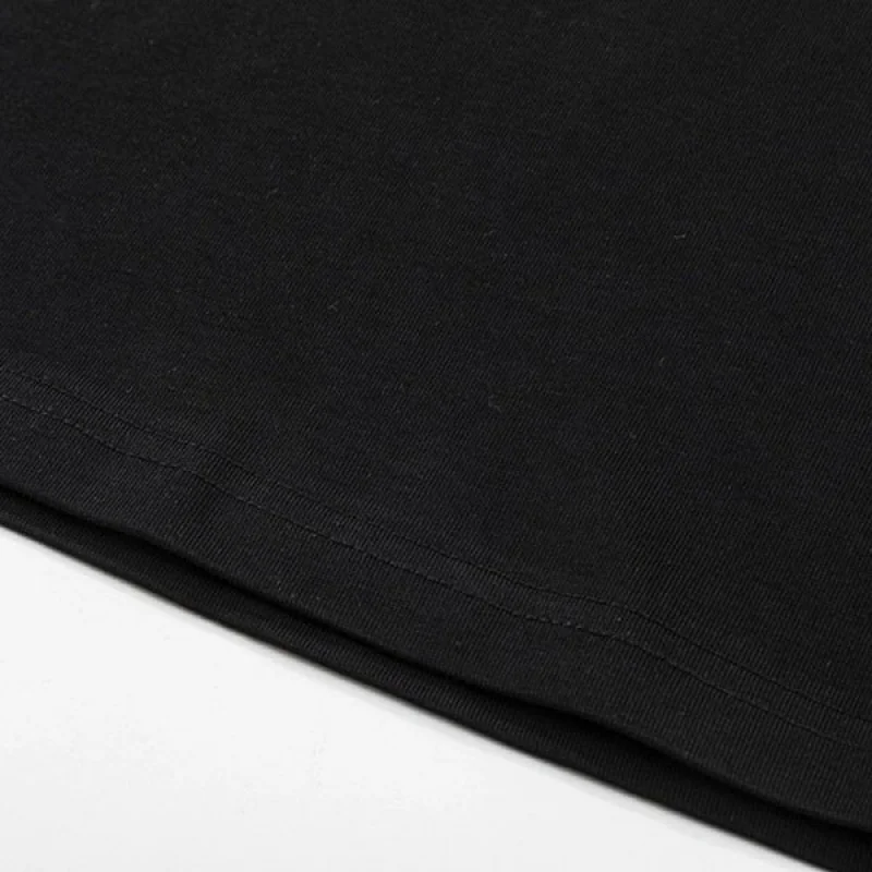 フェンディ roma ロゴ Tシャツ 偽物 feq21940