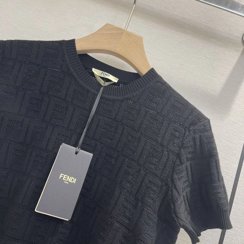 春もの新作【フェンディ】Tシャツ クルーネック 半袖 FFロゴ コットン 偽物 feq42525