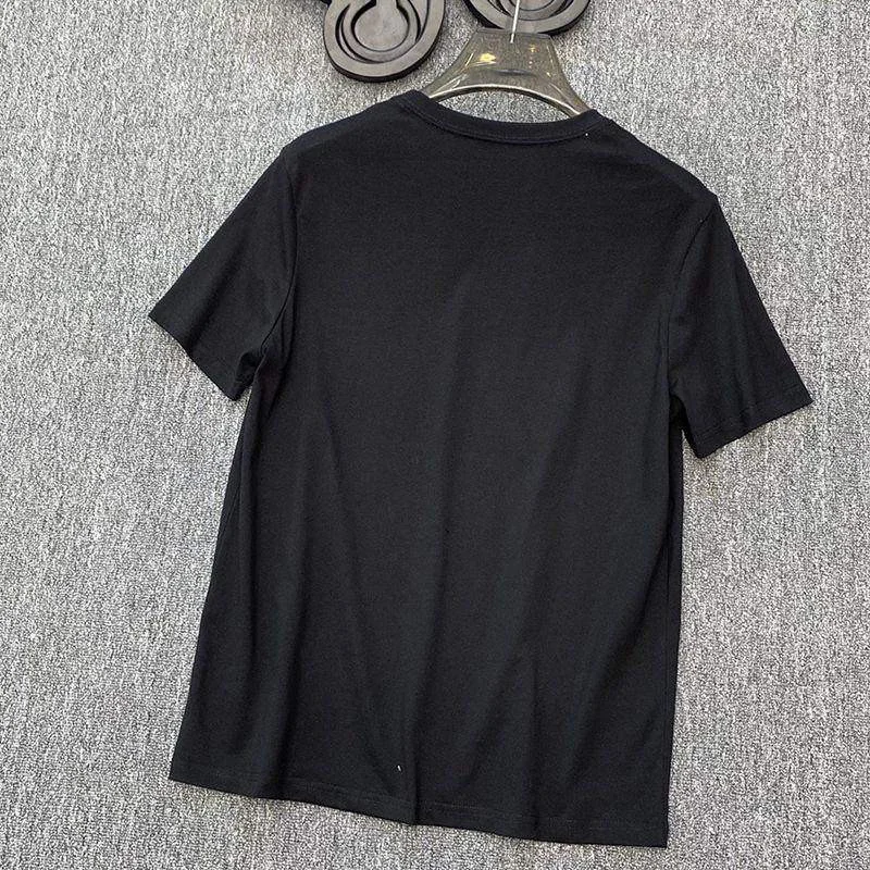 入手困難 フェンディ ROMA ロゴ クルーネック Tシャツ コピー feq97004