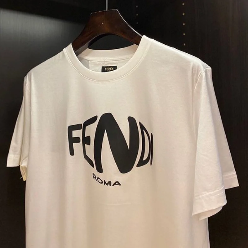 目を惹くカラーフェンディ Tシャツ 半袖 クルーネック ティシャツ コピー fes24621