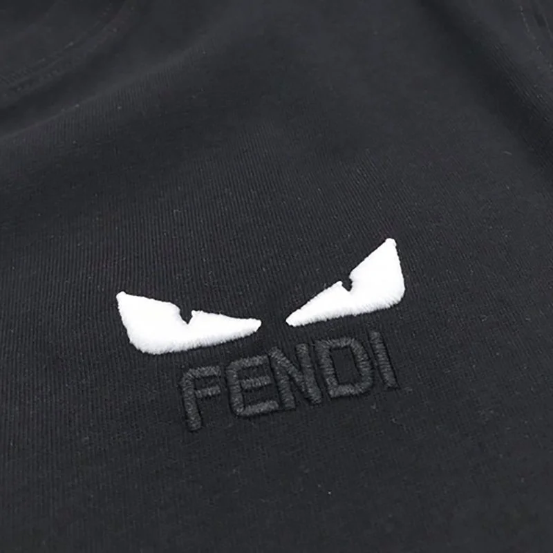 争奪戦 フェンディモンスター ロゴ クルーネック 偽物 Tシャツ fev46686