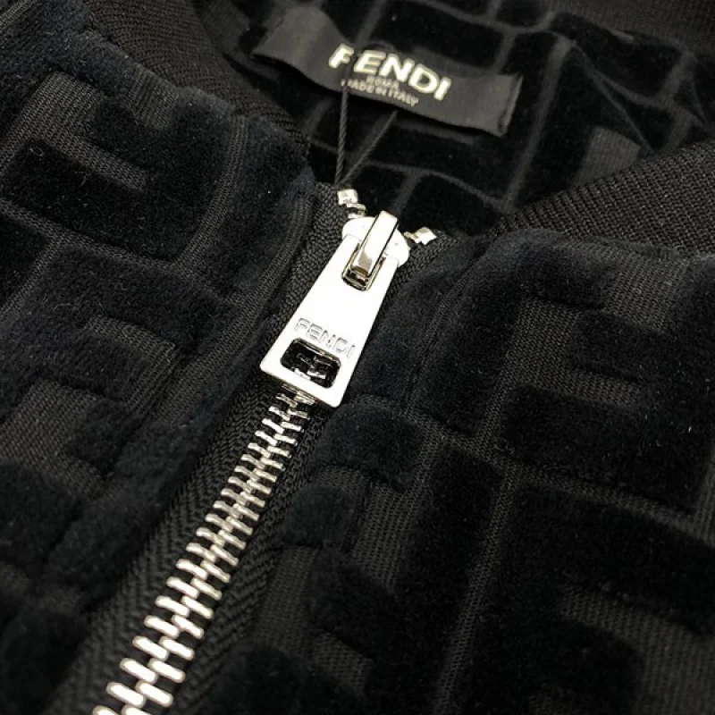 フェンディ ボンバージャケット FFモチーフ 偽物 fev80271