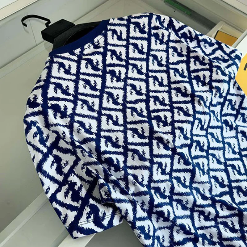 フェンディ コピー FFカーリグラフィ Tシャツ few10118