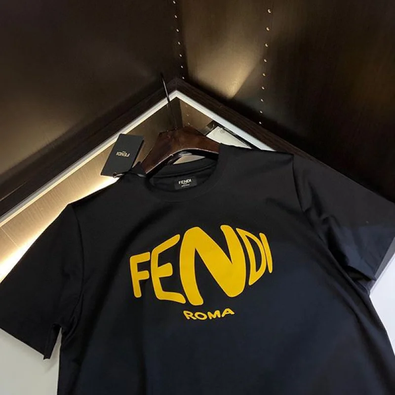 大人気!フェンディ Tシャツ 半袖 クルーネック ティシャツ 偽物 fez43105