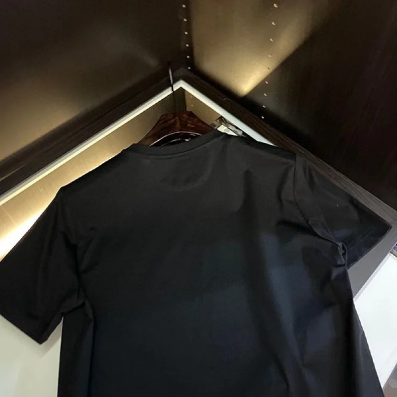 大人気!フェンディ Tシャツ 半袖 クルーネック ティシャツ 偽物 fez43105
