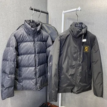 服 fee28313 スーパーコピー