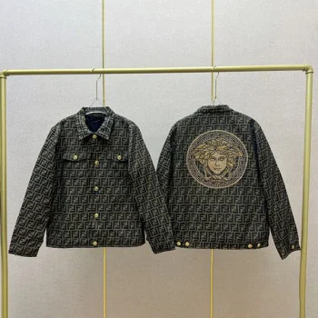 服 fel51084 スーパーコピー