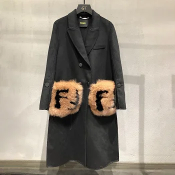 服 fem93858 スーパーコピー
