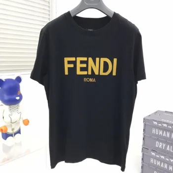 服 feq77623 スーパーコピー
