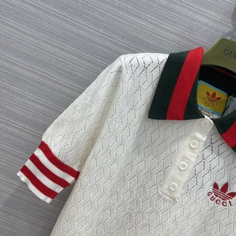 目を惹くカラー グッチ x アディダス コピー コットン ポロトップ 693832XKCDM9133