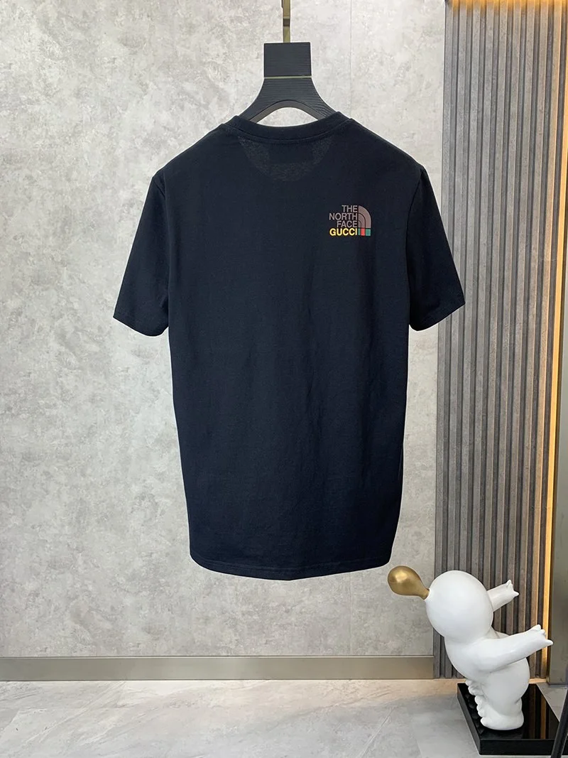 セール新作 グッチ コットン Tシャツ 偽物 半袖 ロゴ gud96553