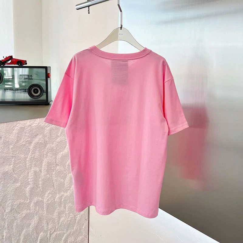 目を惹くカラーグッチ ロゴ コットンTシャツ 偽物 バックフラワーアップリケ gue60806