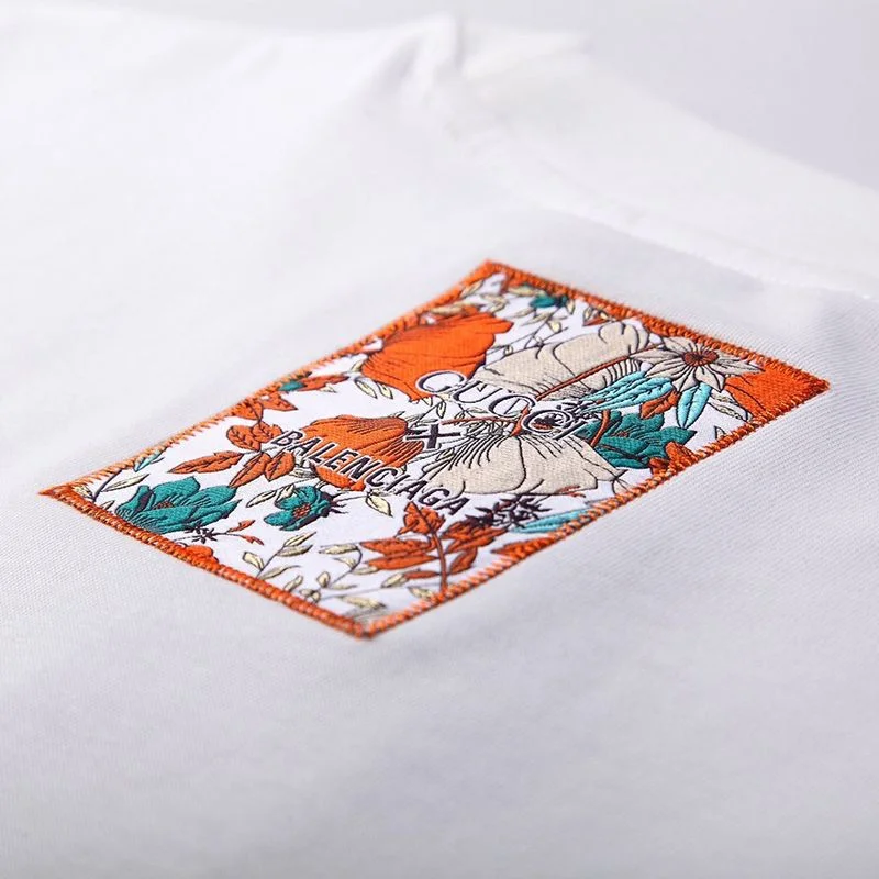 追跡付き発送バレンシアガ×グッチ コピー ホワイト ロゴ Tシャツ guj97303
