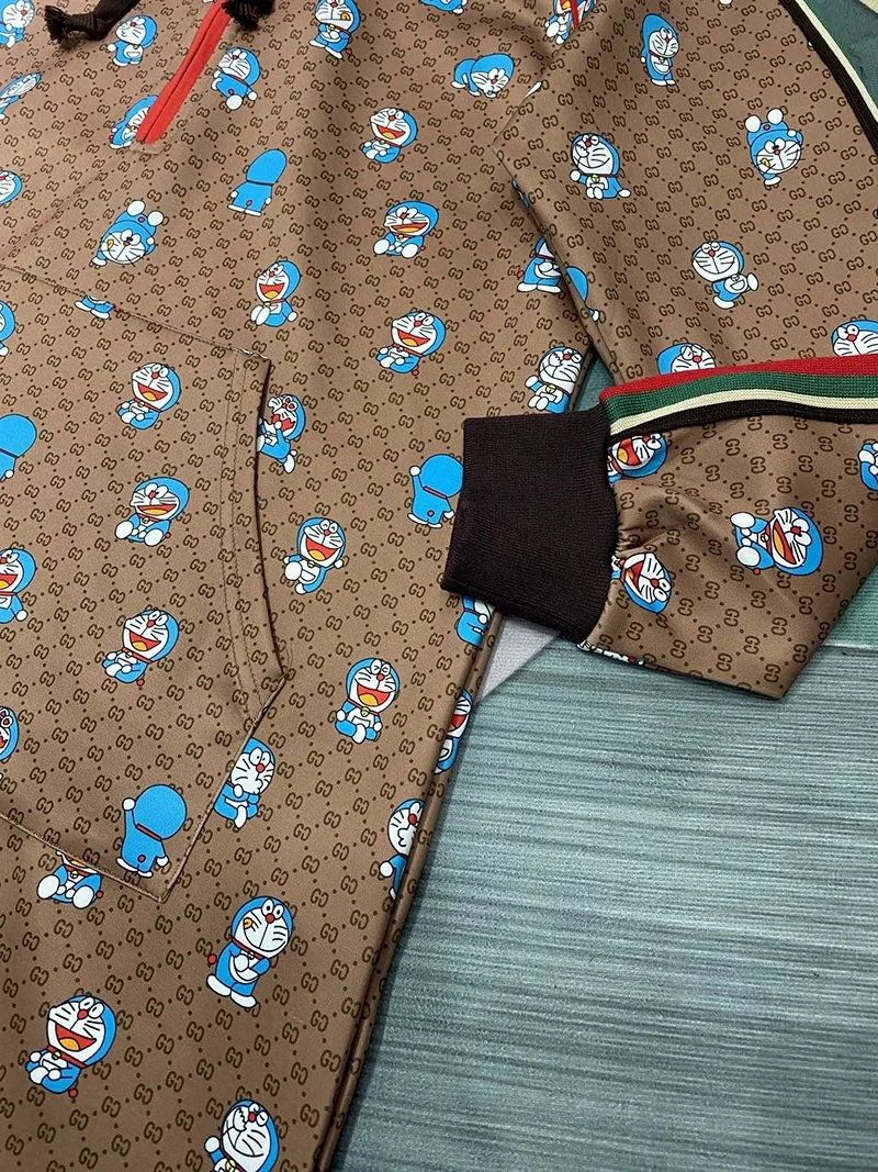 大人気!グッチ★ドラえもん × グッチ ナイロンジャケットコピー gum80321