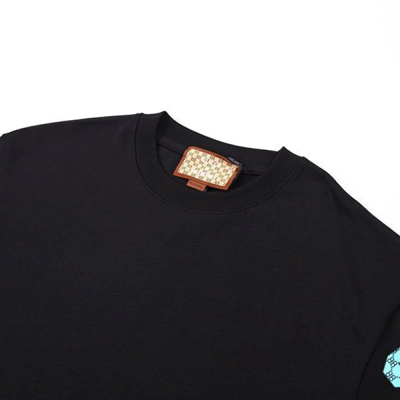 争奪戦グッチ バレンシアガ ロゴ ブラック Tシャツ 偽物 guv35751