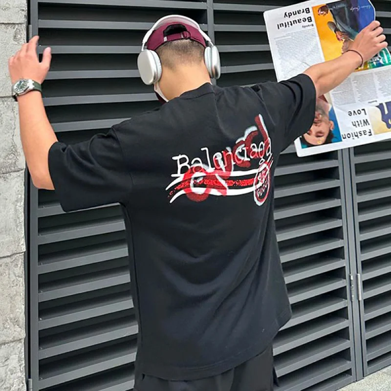 ★日本!!人気!グッチ×バレンシアガ コラボ 偽物 クルーネック Tシャツ guv58011