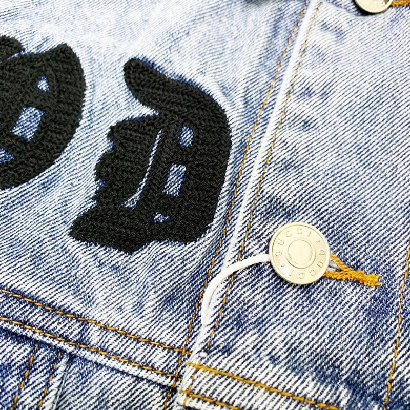 【日本未発売】グッチ ジャケット コピー アップル&ハート キャットオーガニック デニムジャケット guv68423
