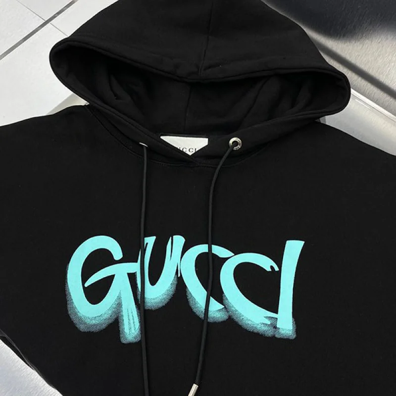 グッチ ロゴ フードパーカー 偽物 guv70188