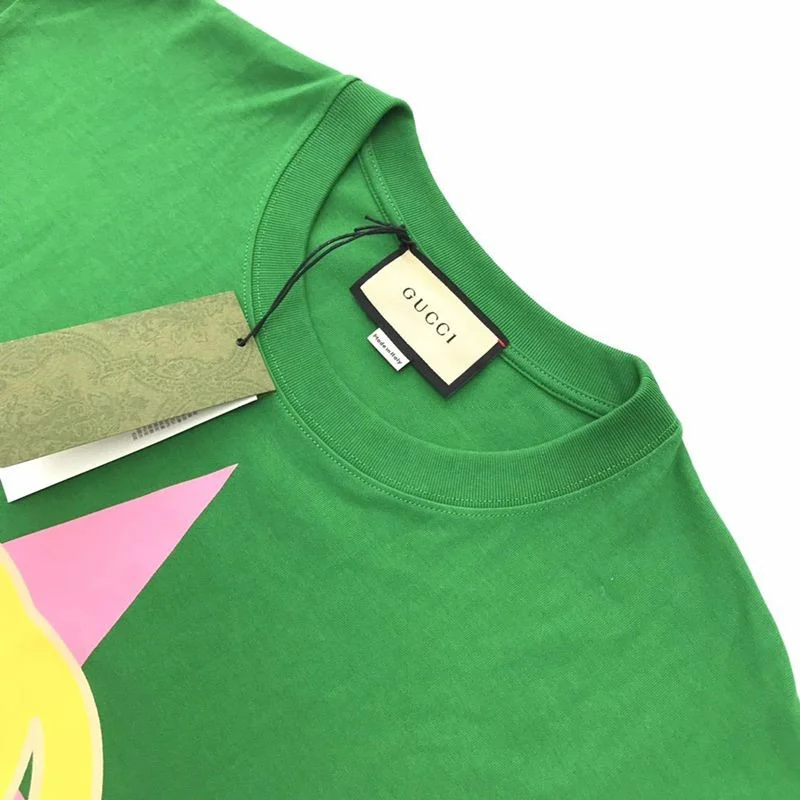 定番人気☆グッチ ロゴ コットンTシャツ 偽物 バックフラワーアップリケ 2色 guw17595
