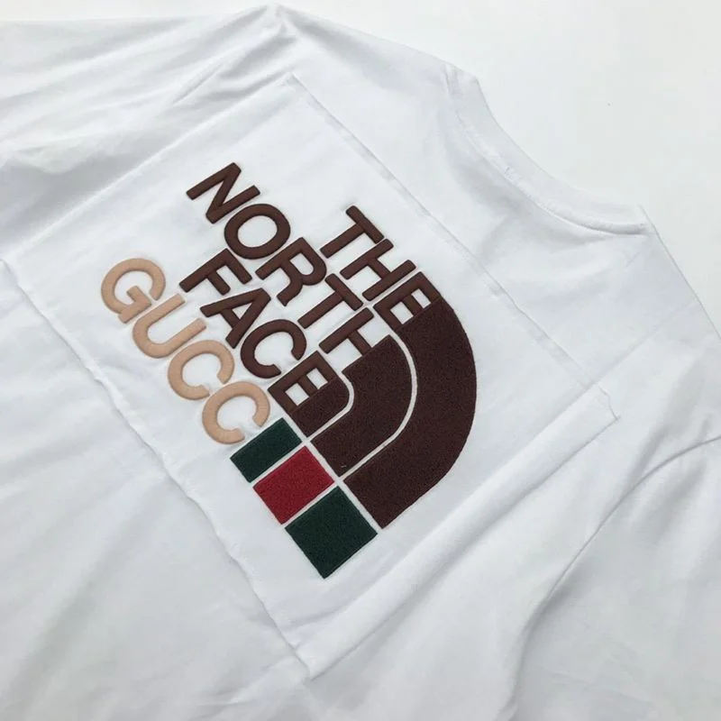 稀少 グッチ x ノースフェイス コピー コラボ 半袖Tシャツ gux97217