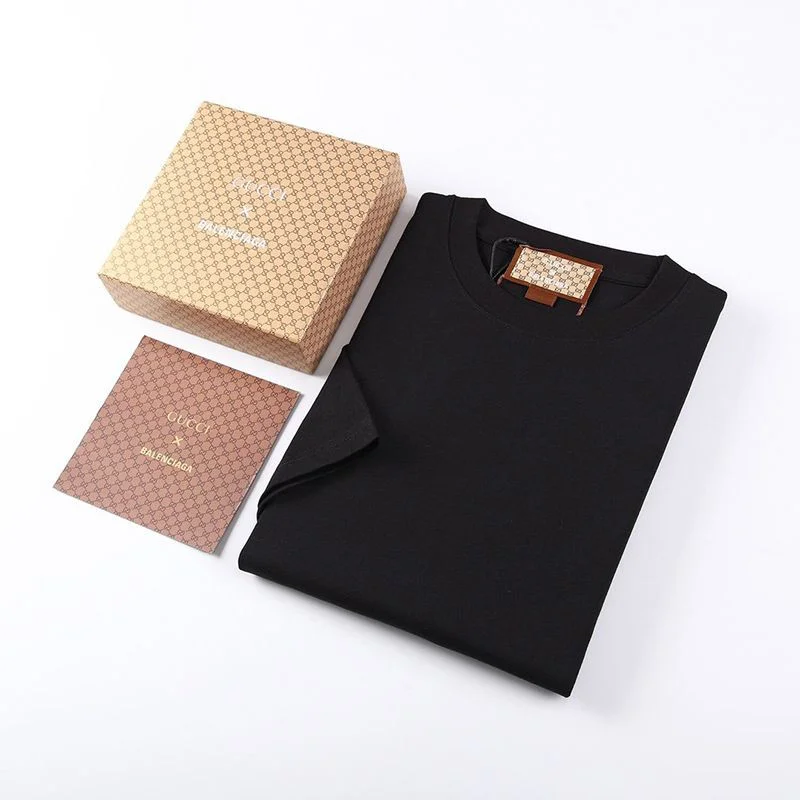 春もの新作バレンシアガ×グッチ 偽物 ブラック ロゴ Tシャツ guz47800