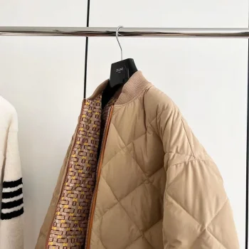 服 erk29151 スーパーコピー