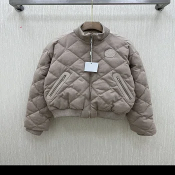 服 erl97758 スーパーコピー