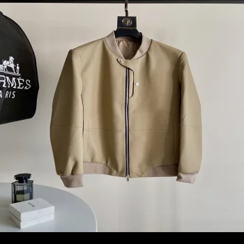 服 ert67605 スーパーコピー
