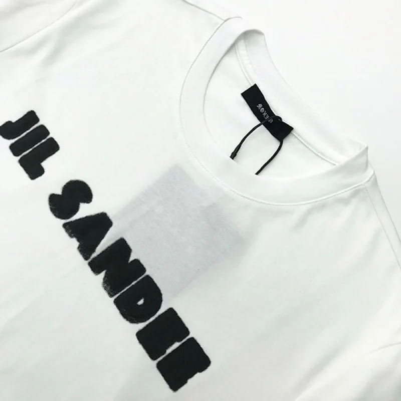 入手困難ジルサンダー ロゴプリント入りコットンジャージーTシャツ 偽物 ホワイト Jii34356