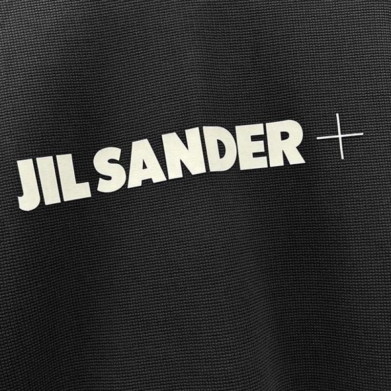 【日本未発売】ジルサンダー+ ロゴTシャツ 偽物 半袖 ブラック バックロゴ入り Jiq37993