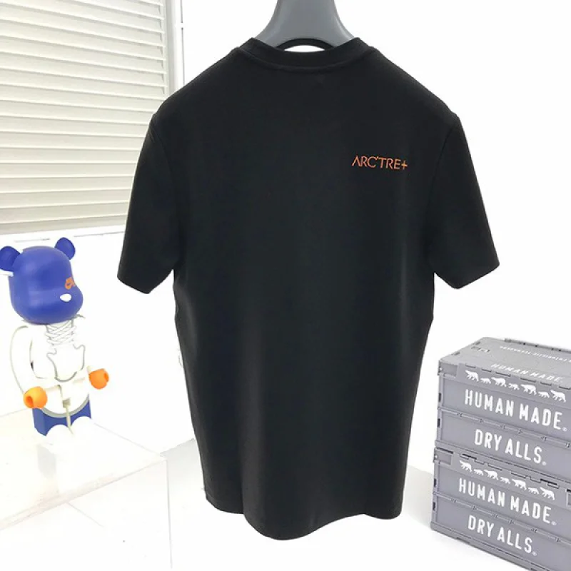 入手困難ジルサンダー+ x アークテリクス 偽物 リフレクティブ コラボTシャツ Jix52631