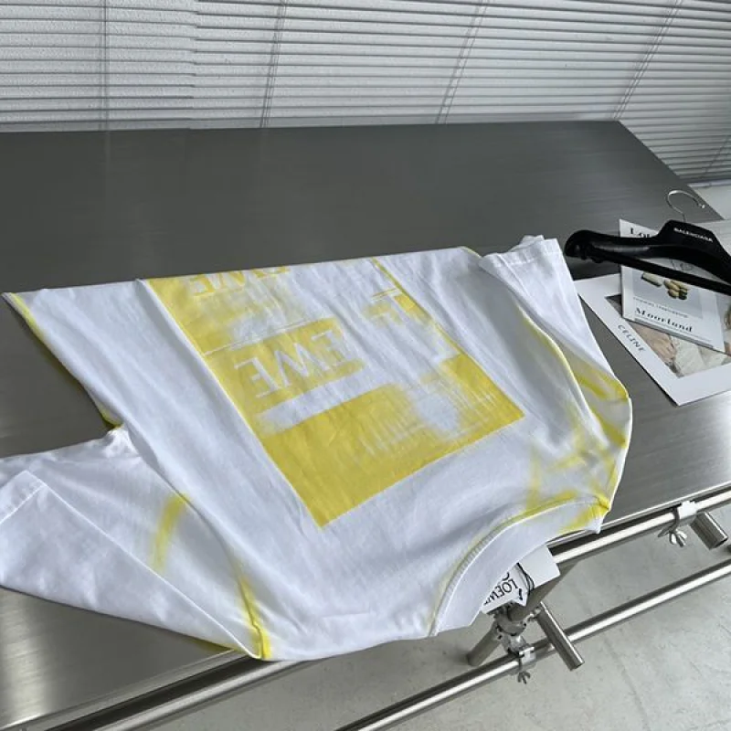 可愛いロエベ アナグラム フォト偽物 Tシャツ 偽物 ロゴ大☆ H526Y22X7