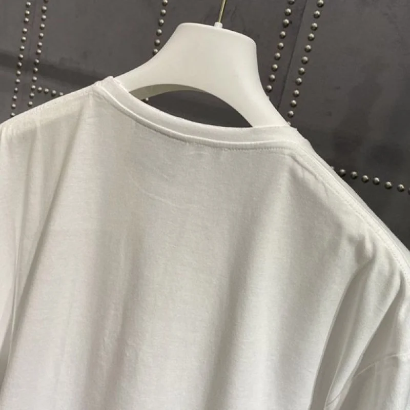 売上総額1位!ロエベ Paulas Ibiza クロップド Tシャツ 偽物 lod60479