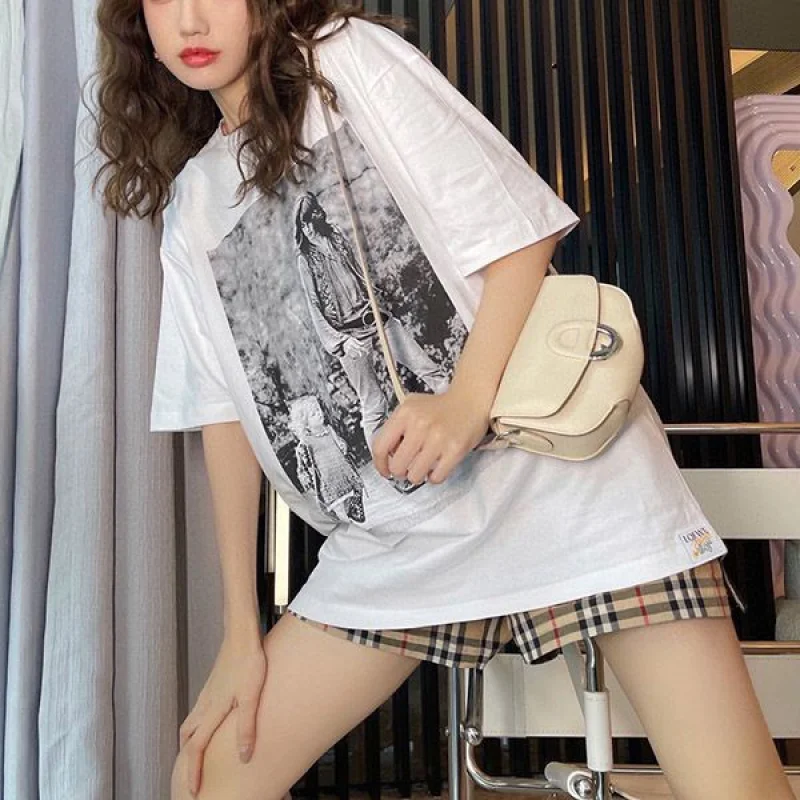 売上総額1位!ロエベ Paulas Ibiza クロップド Tシャツ 偽物 lod60479