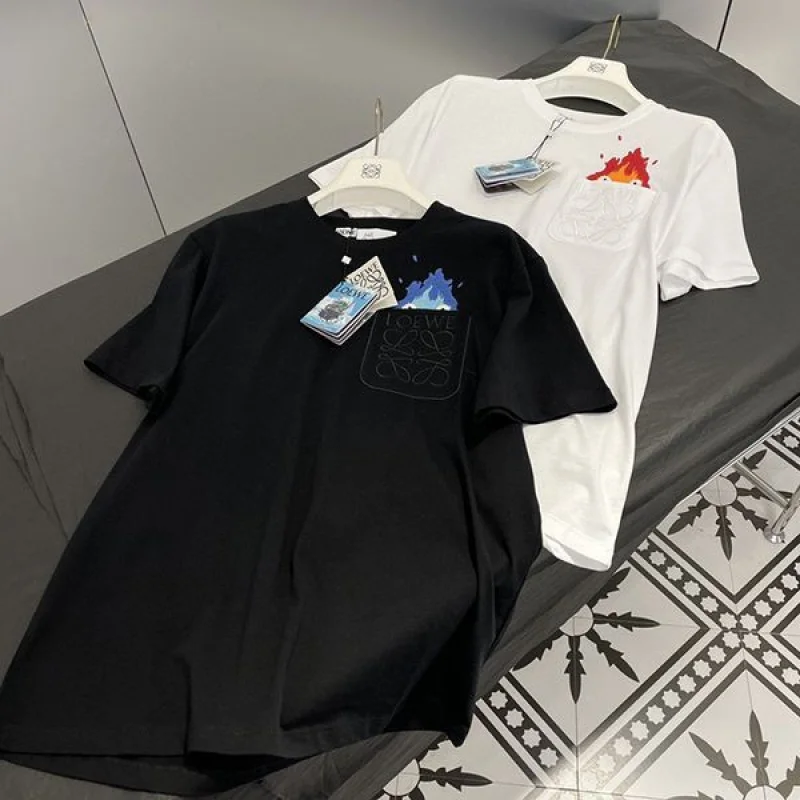 【使い勝手抜群】ロエベ ×ハウルの動く城 コピー カルシファー ポケットTシャツ 2色 lol62003