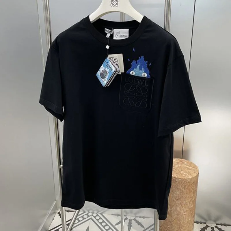 【使い勝手抜群】ロエベ ×ハウルの動く城 コピー カルシファー ポケットTシャツ 2色 lol62003