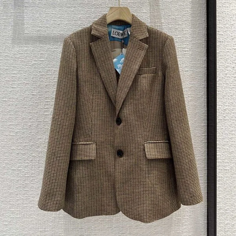 超話題!ロエベ 偽物 ハウルコラボ カルシファー ジャケット lor74184