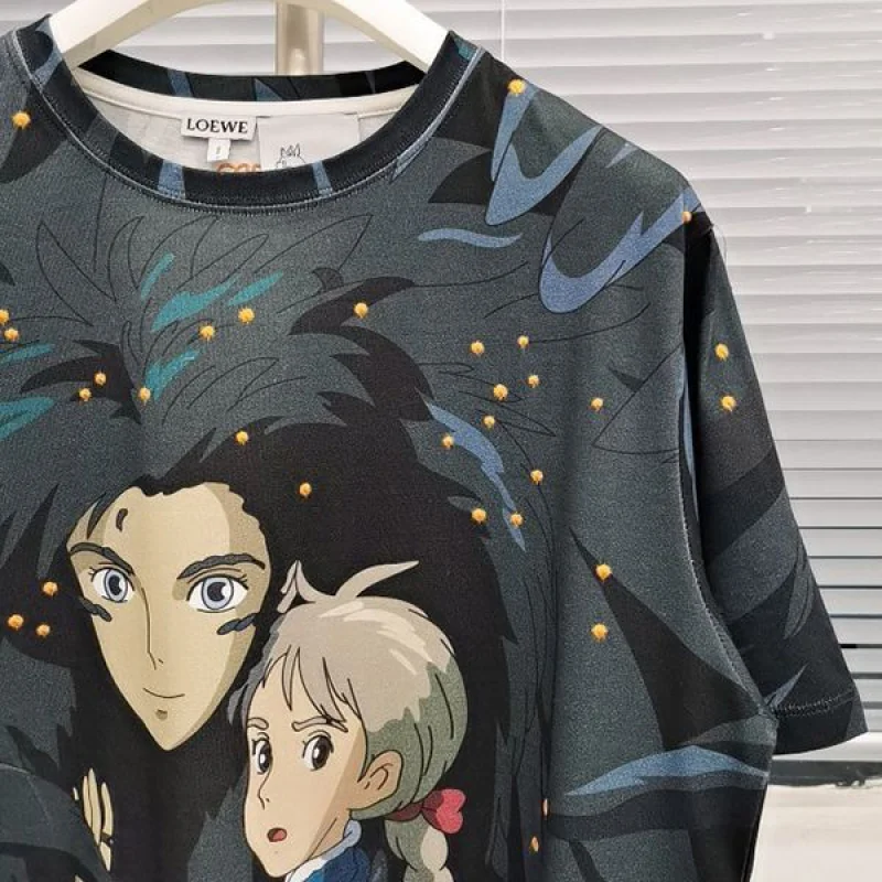 確保済みロエベ Tシャツ コピーハウルの動く城 ヒン Tシャツ lou04968