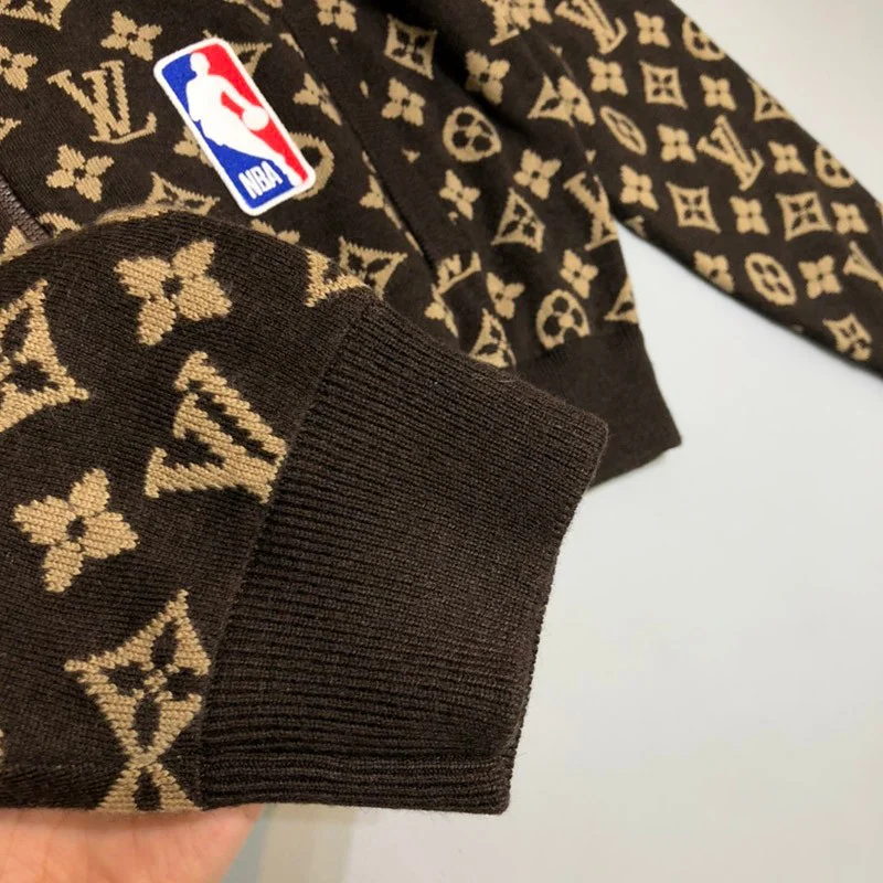 日本未入荷 【​ルイヴィトン ブルゾン コピー】NBA グラフィックブルゾン 1A8WYN