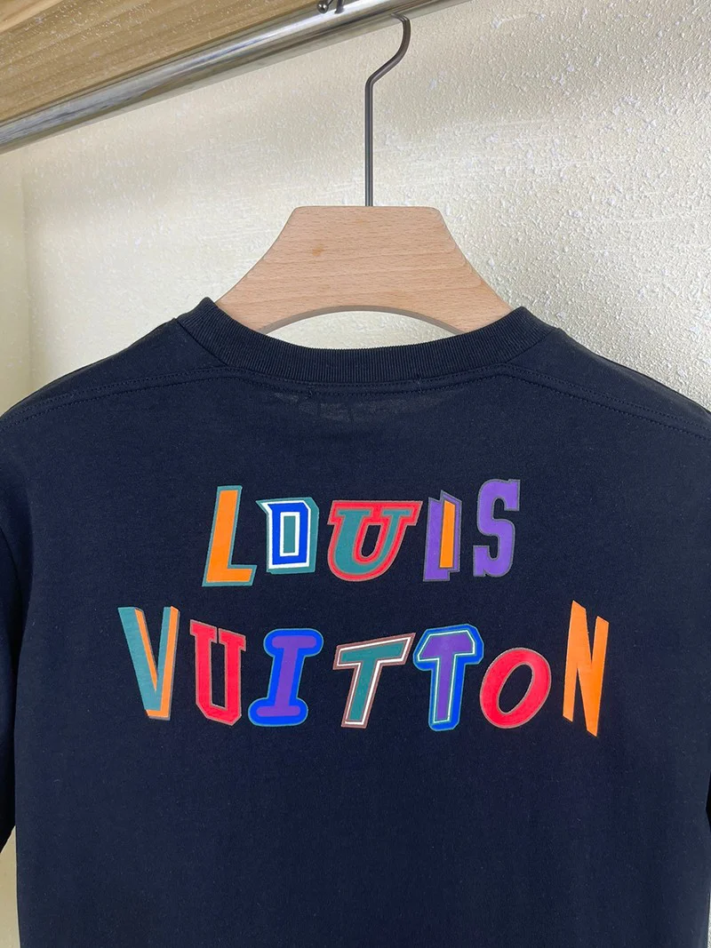 ★日本!!人気!ルイヴィトン NBA Tシャツ コピー★フロントアンドバックレタープリントT 1A8X8R 1A8X8R