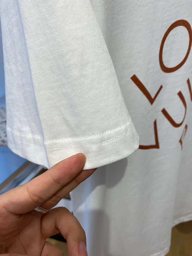 最安値挑戦 ルイヴィトン Tシャツ コピー ニット メゾンLVクルーネック 1A99ZT
