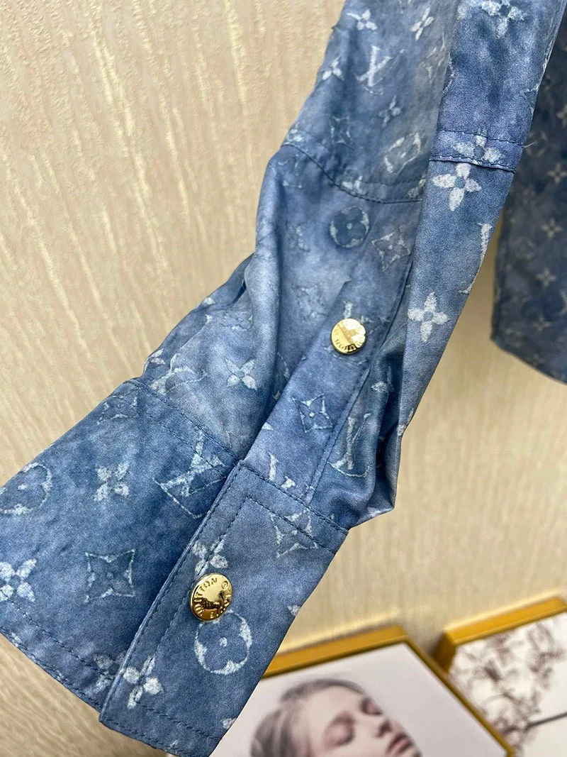 日本未入荷 ルイヴィトン シャツ コピー モノグラムクラウド ブラウス 1A9N73