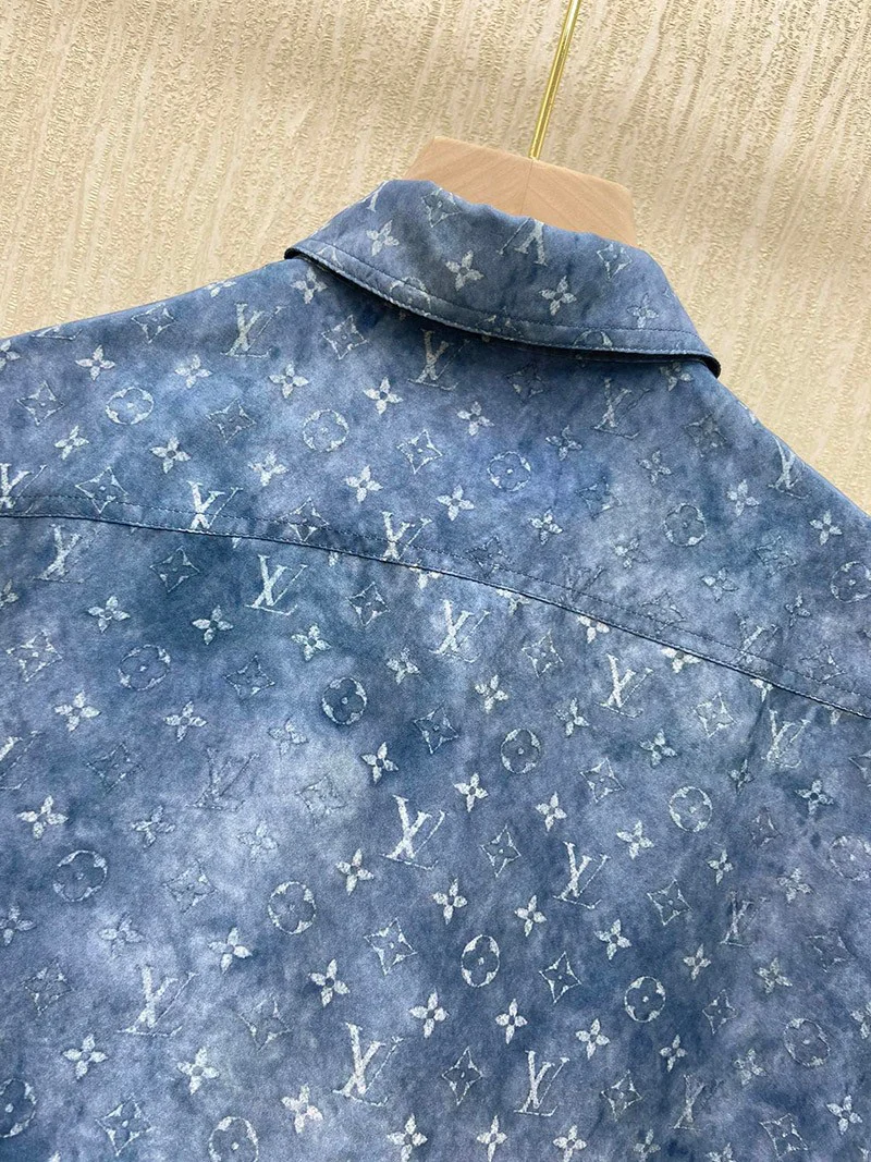 日本未入荷 ルイヴィトン シャツ コピー モノグラムクラウド ブラウス 1A9N73