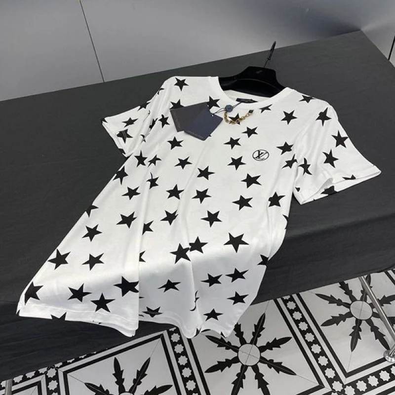 送料込ルイヴィトン スタープリントTシャツ コピー 1AA9WV