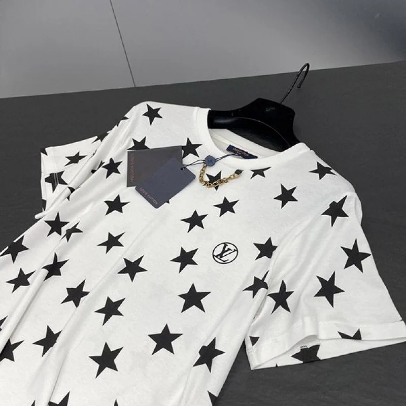 送料込ルイヴィトン スタープリントTシャツ コピー 1AA9WV