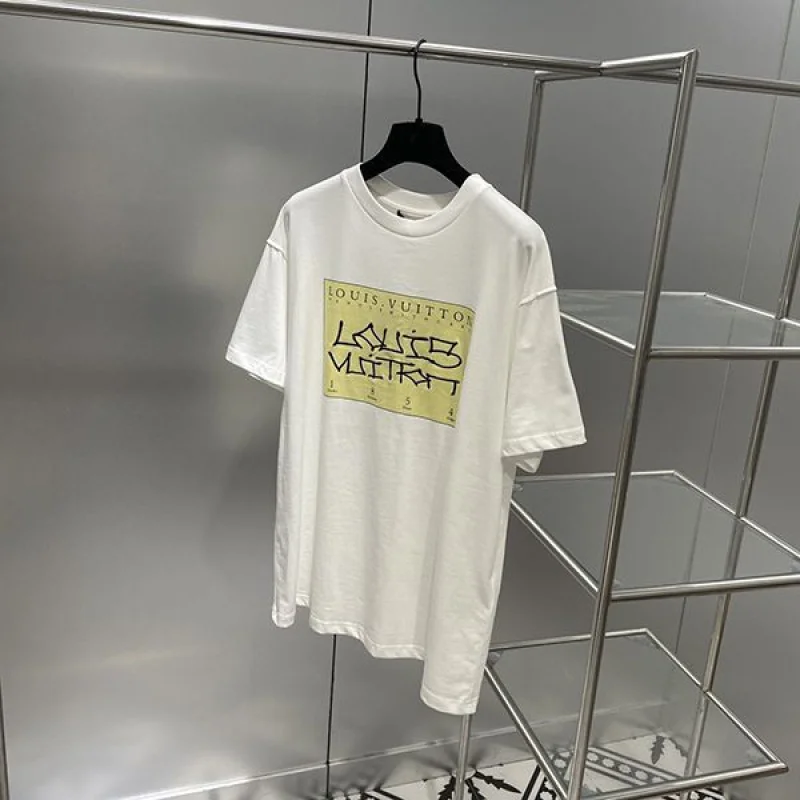 世界中で大人気♪ルイヴィトン プリントTシャツ スーパーコピー 1AAGMB