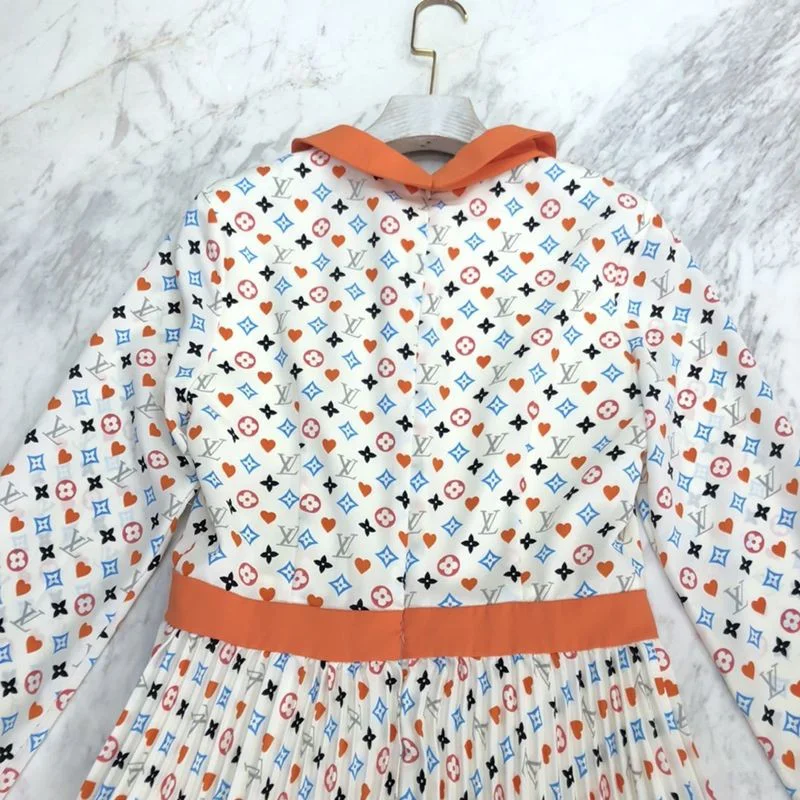 【完売必至】ルイヴィトン ワンピース コピー☆ チェーンリンクドローストリングドレス o57344