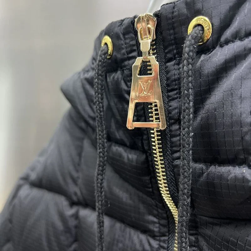 ルイヴィトン ダウンベスト コピー ギフトに最適♪ vua99220