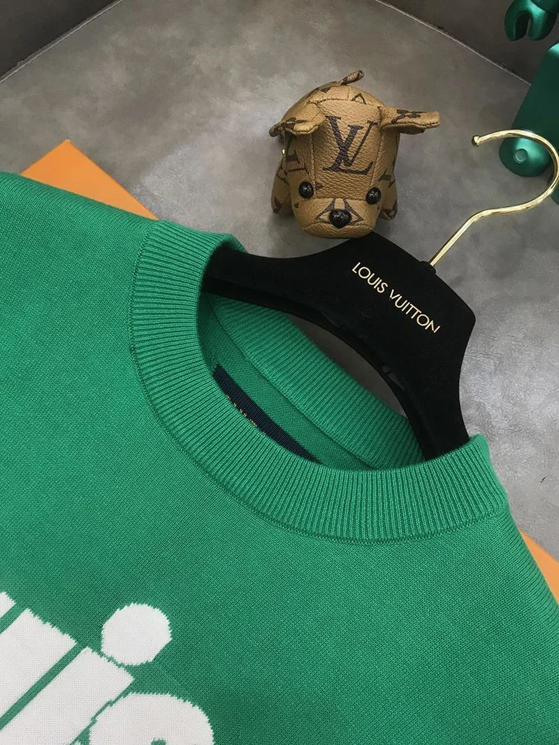 人気急上昇 ルイヴィトン クルーネック Tシャツ コピー vuf69203